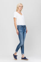 Load image into Gallery viewer, HIGH RISE ANKLE SKINNY HEM DETAILS
