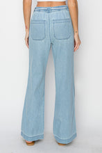 Load image into Gallery viewer, RISEN High Rise Straight Jeans
