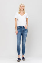 Load image into Gallery viewer, HIGH RISE ANKLE SKINNY HEM DETAILS
