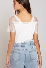 Load image into Gallery viewer, Scallop Trim Lace Short Sleeve Top
