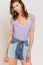 Load image into Gallery viewer, Scallop Trim Lace Short Sleeve Top
