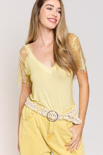 Load image into Gallery viewer, Scallop Trim Lace Short Sleeve Top
